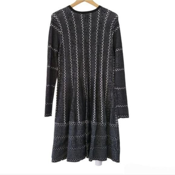 Katherine Barclay Long Sleeve Midi Pleated Dress Size 2X Black White. - Picture 9 of 11